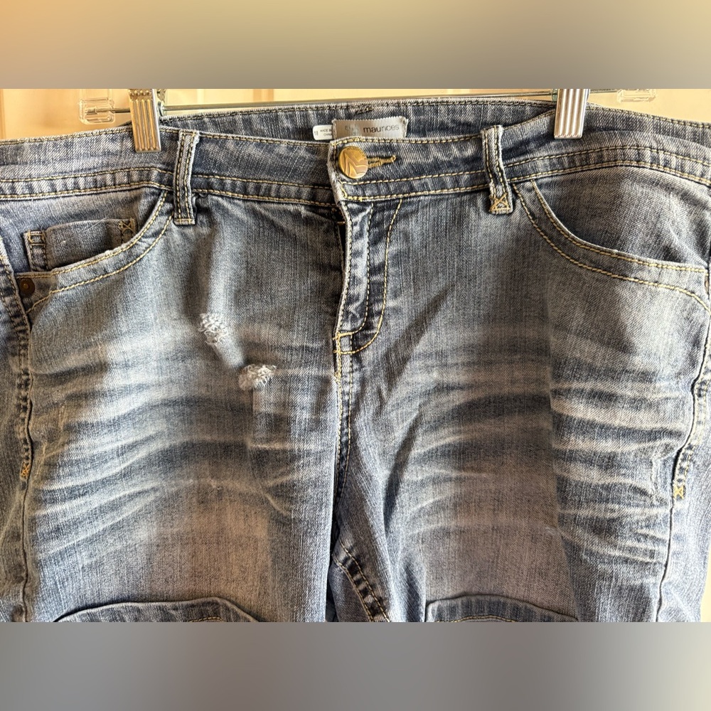 Maurices Distressed shorts. Size 18 embroidered back pockets - Picture 2 of 6